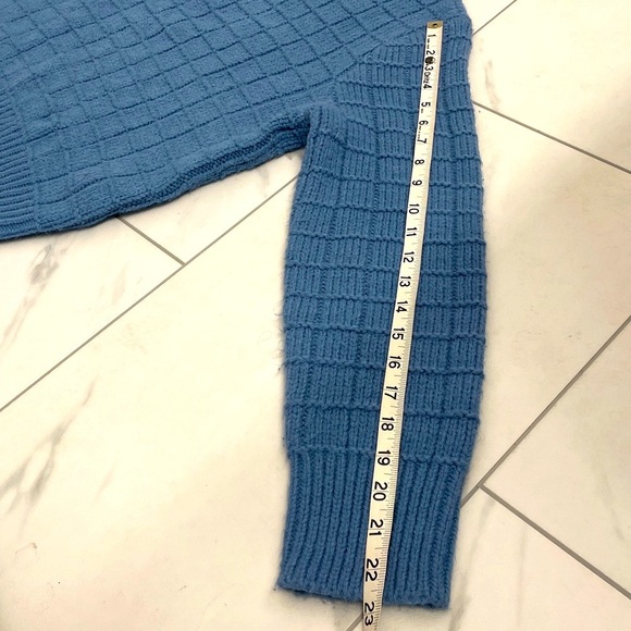 American Eagle Waffle Knit Crew Neck Sweater Blue Sz Lg - Picture 11 of 13